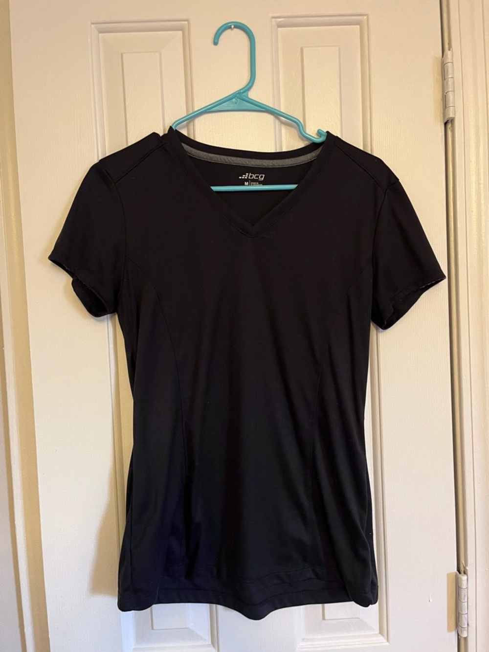 BCG Women's V-Neck Black Workout Top Size M